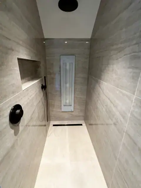 Kitbedrijf voor kitwerk Bijzondere badkamer Uden